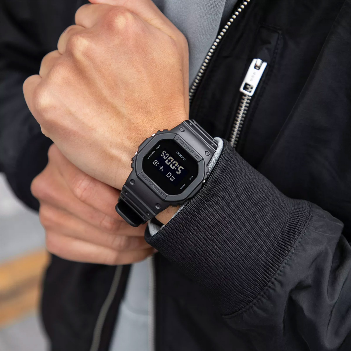 Casio DW-5600UBB-1E Casio DW-5600UBB-1E