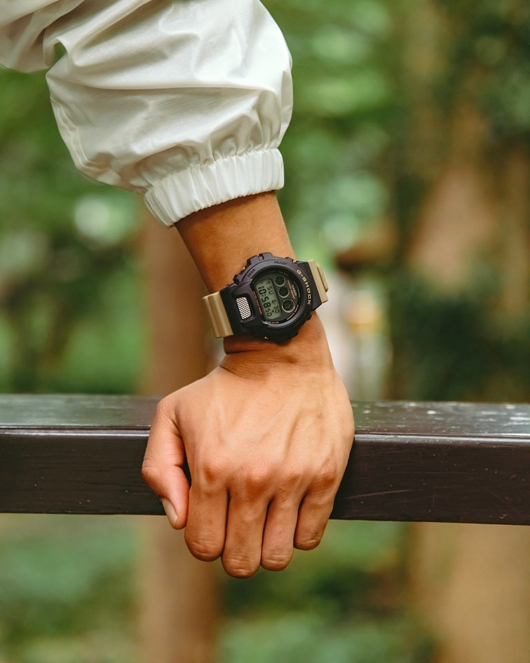 Casio DW-6900TU-1A5 Casio DW-6900TU-1A5