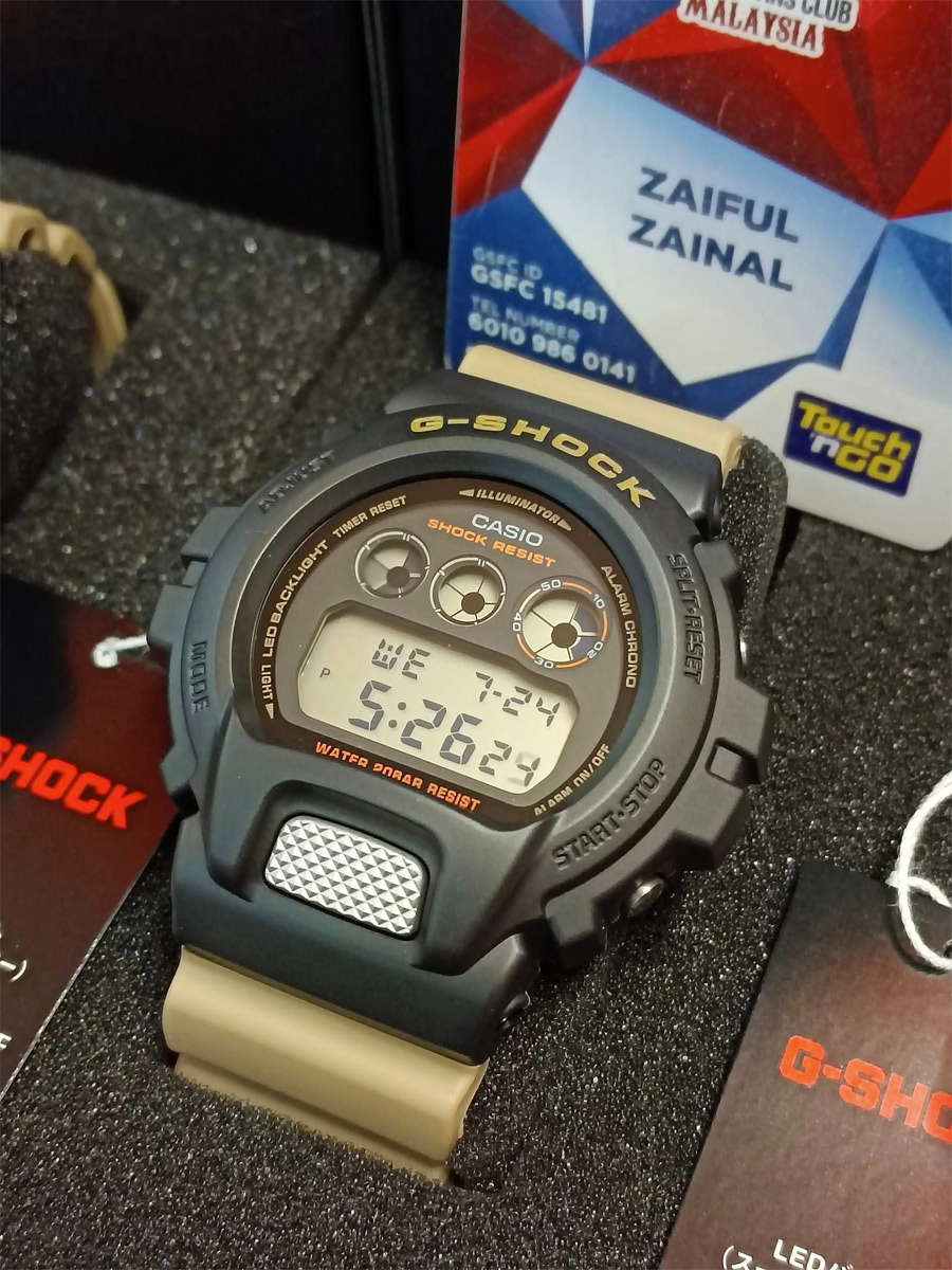 Casio DW-6900TU-1A5 Casio DW-6900TU-1A5