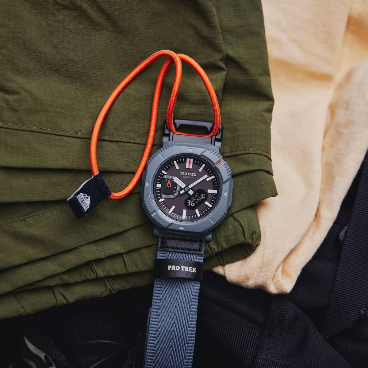 Casio PRJ-B001B-2E Casio PRJ-B001B-2E