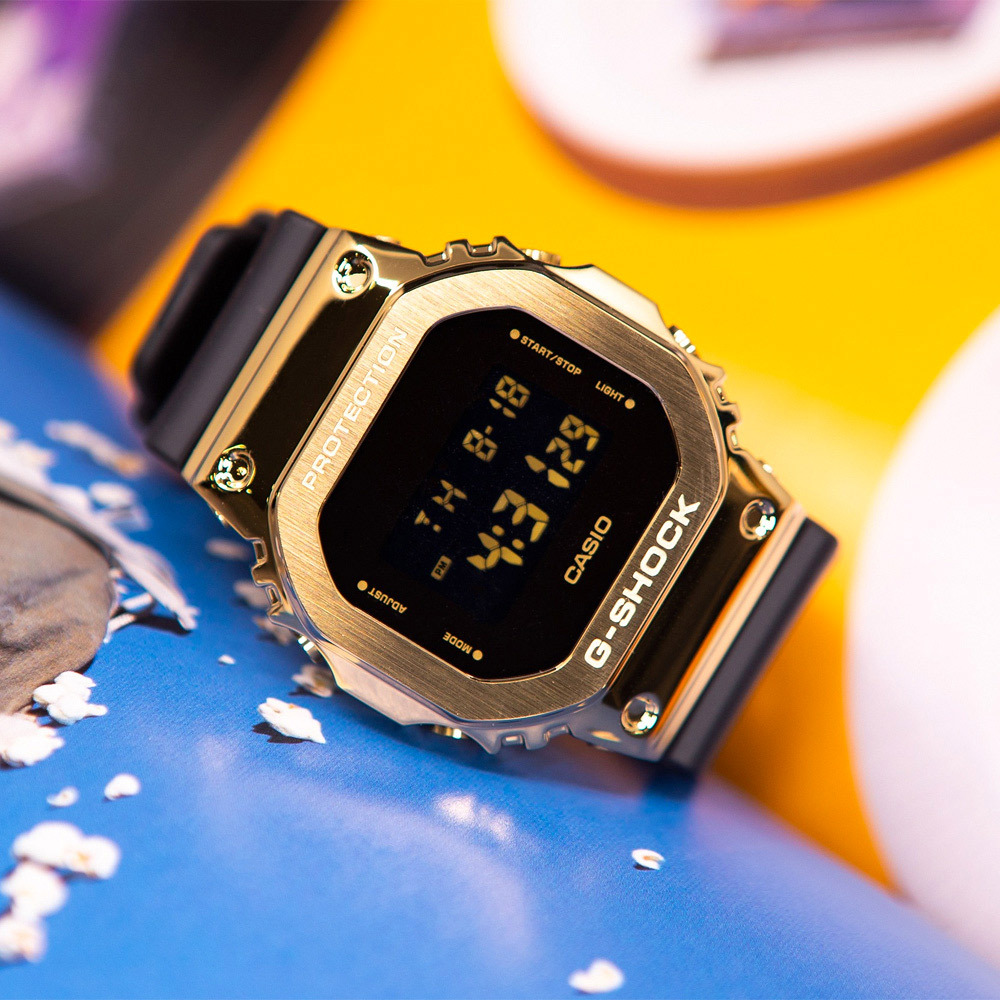 Casio GM-5600UG-9E Casio GM-5600UG-9E
