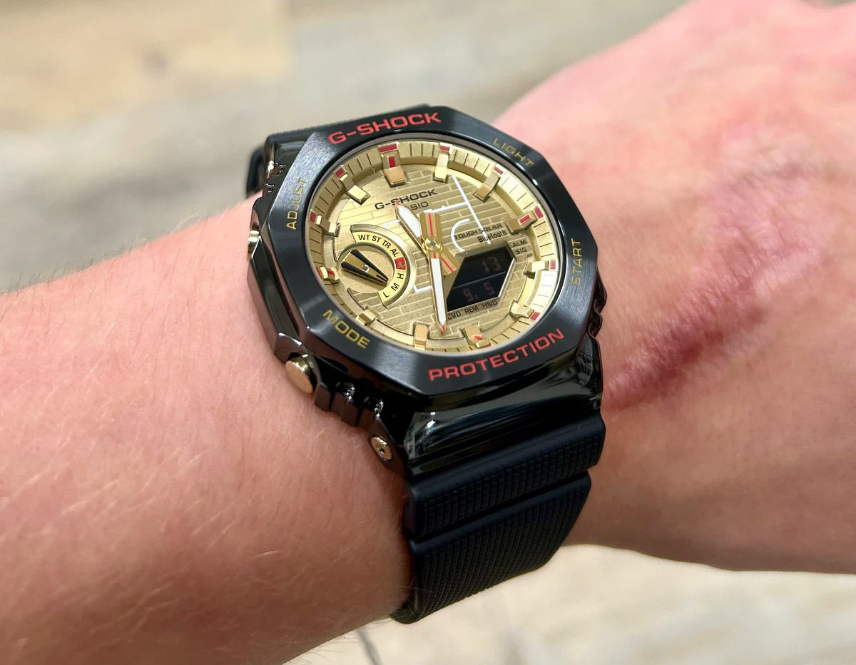 Casio GBM-2100RH-1A Casio GBM-2100RH-1A