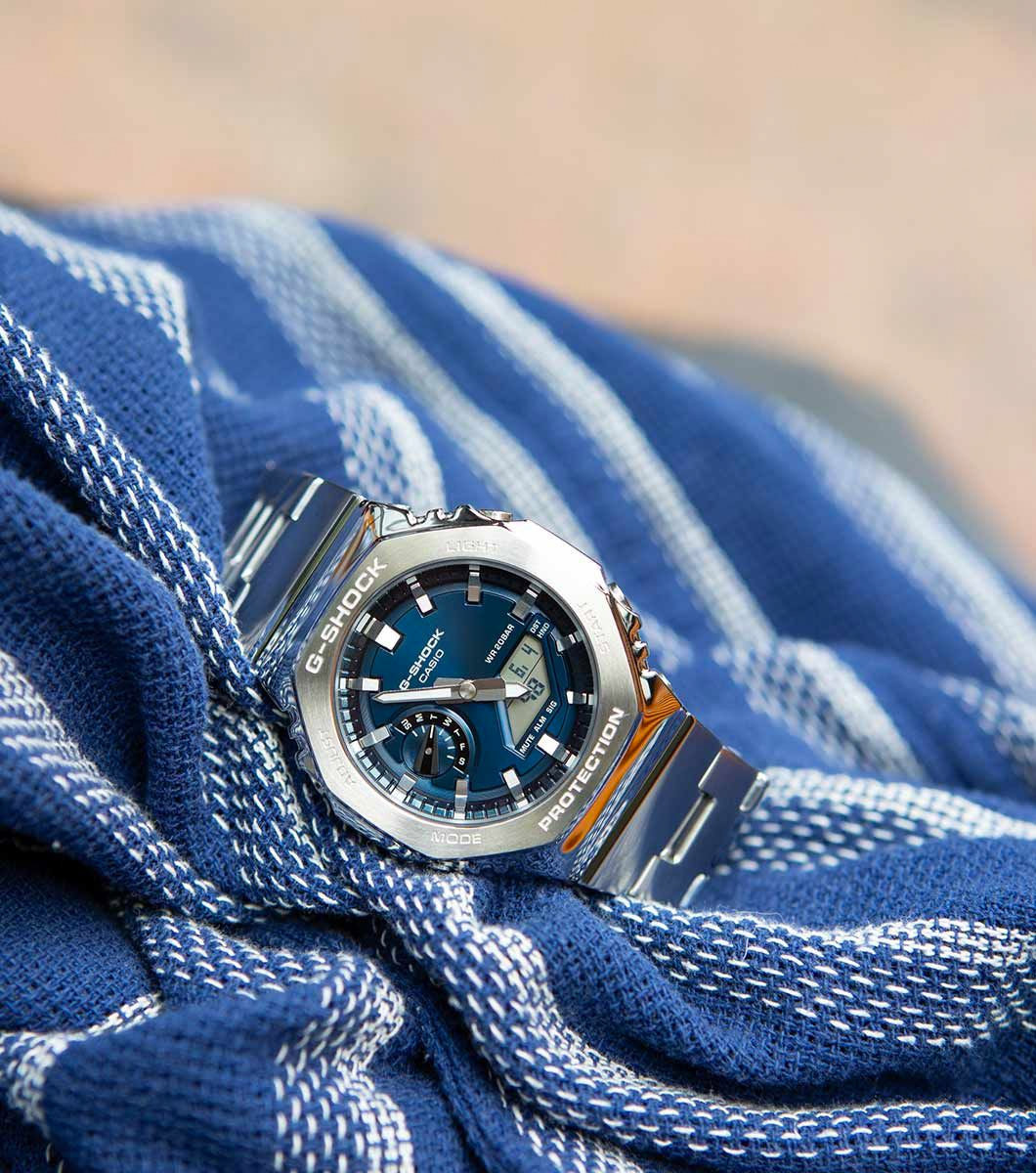 Casio GM-2110D-2B Casio GM-2110D-2B
