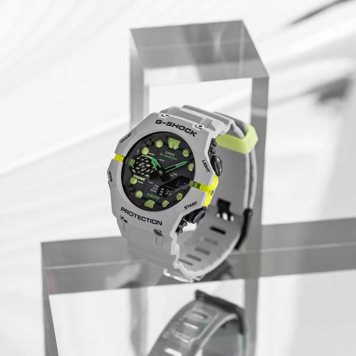 Casio GA-B001MW-8A Casio GA-B001MW-8A