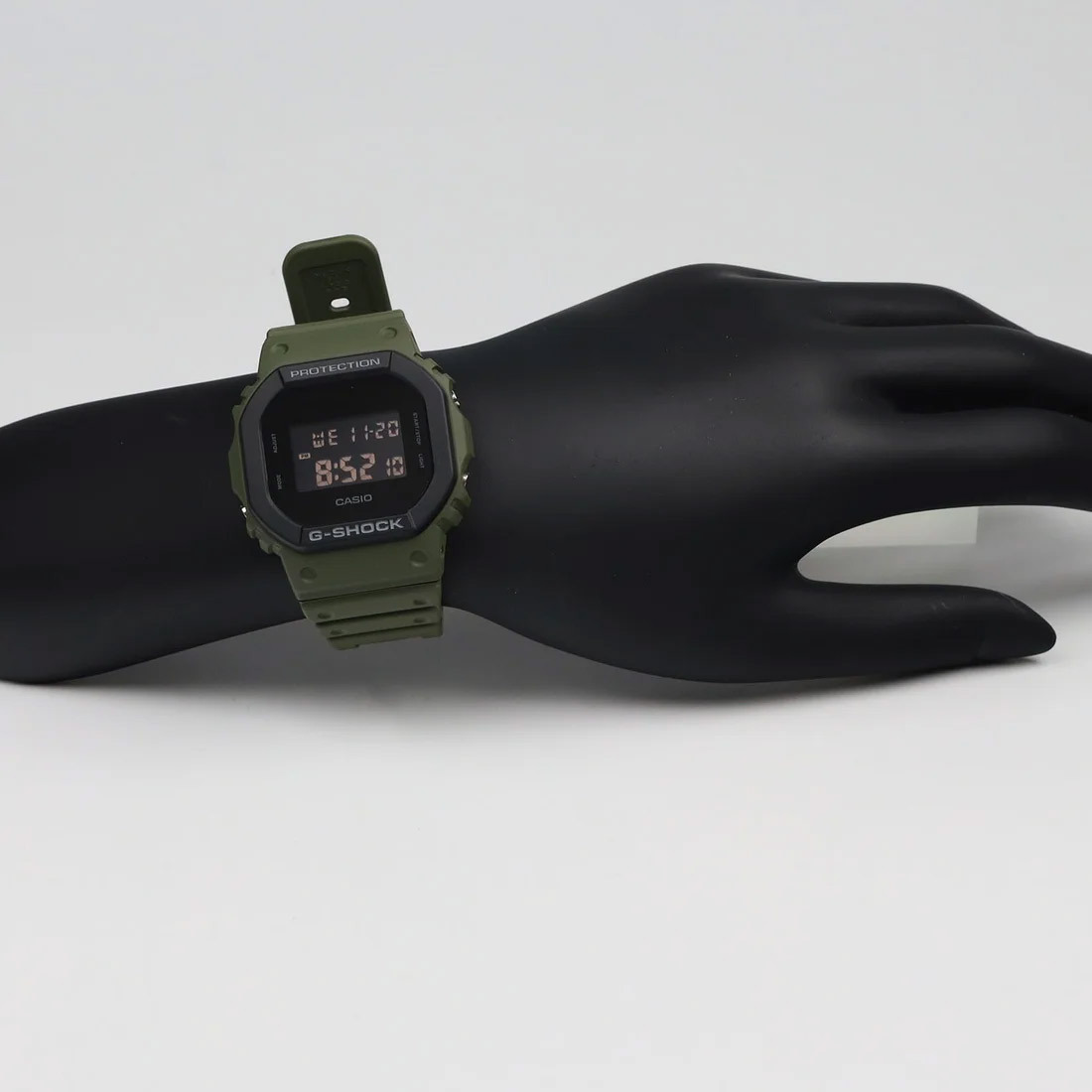 Casio DW-5610UU-3E Casio DW-5610UU-3E