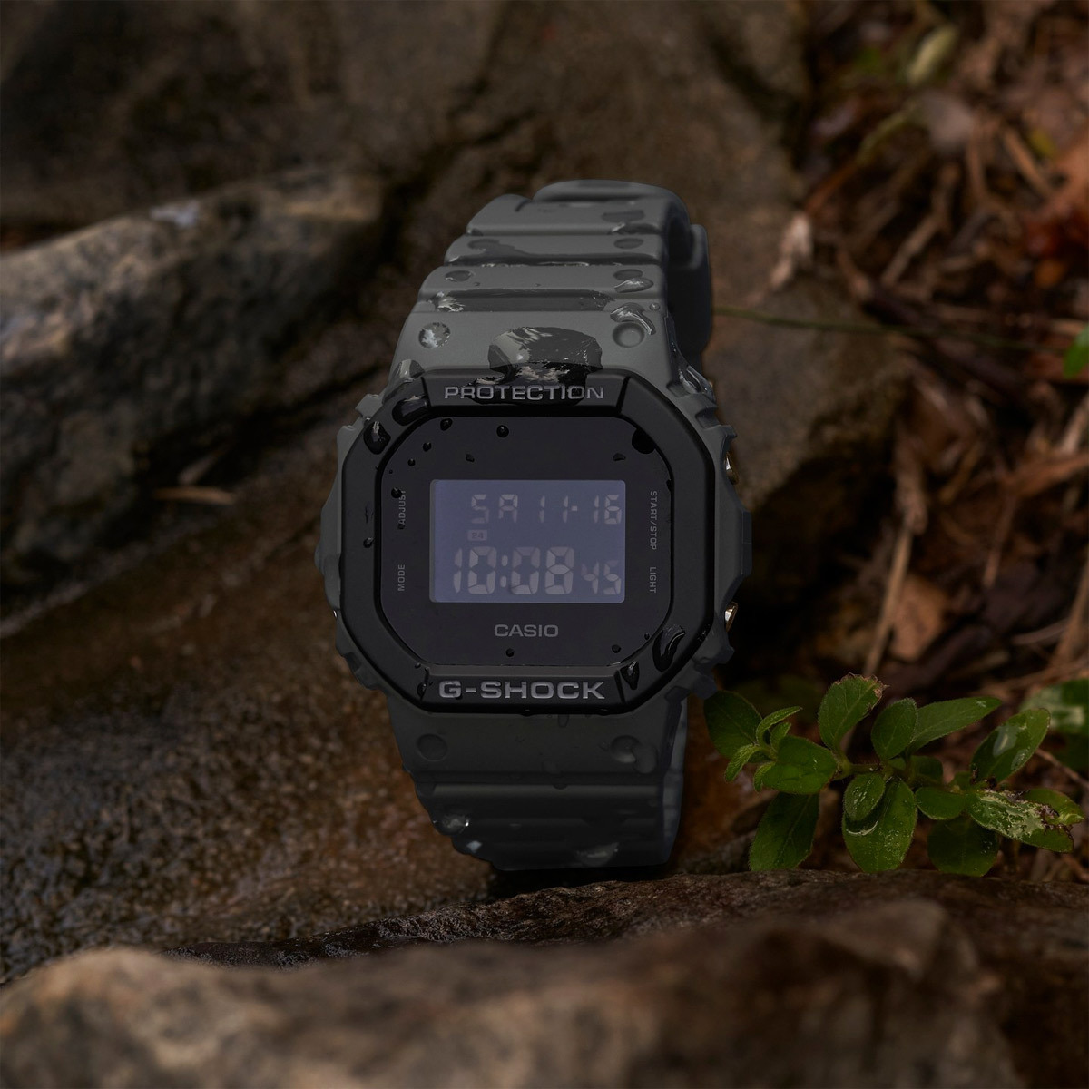 Casio DW-5610UU-8E Casio DW-5610UU-8E