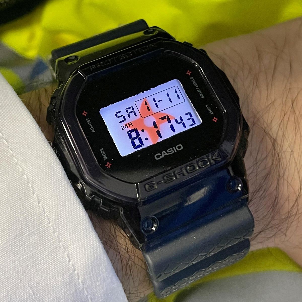 Casio DW-5600NNJ-2E Casio DW-5600NNJ-2E