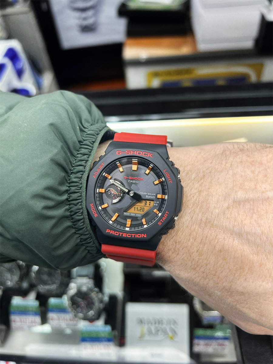 Casio GA-B2100CD-1A4 Casio GA-B2100CD-1A4