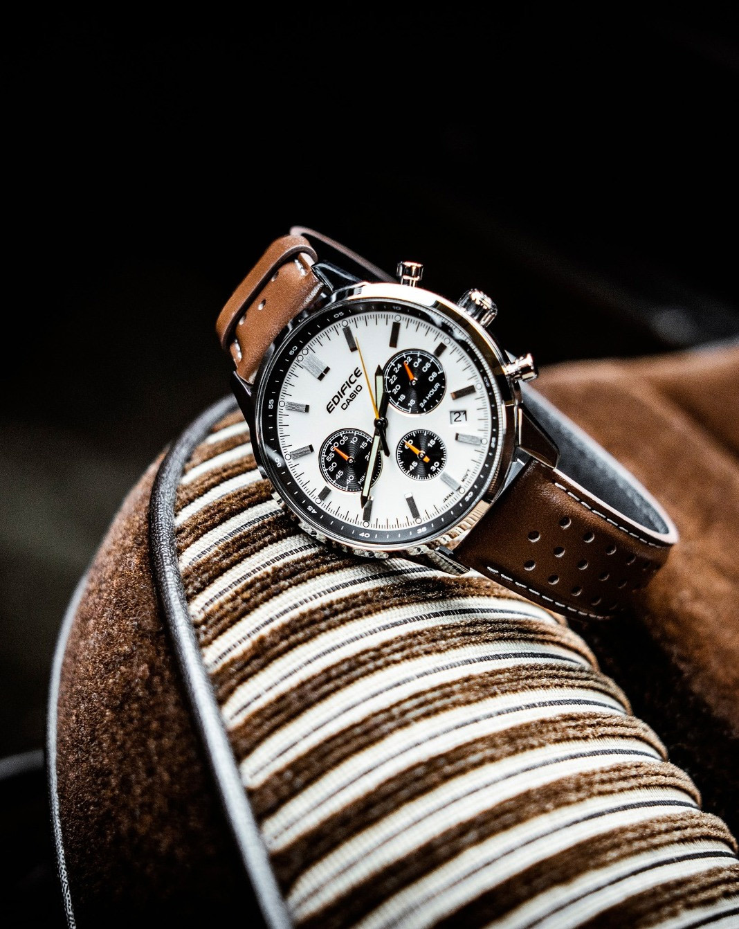 Casio EFR-575L-7A Casio EFR-575L-7A