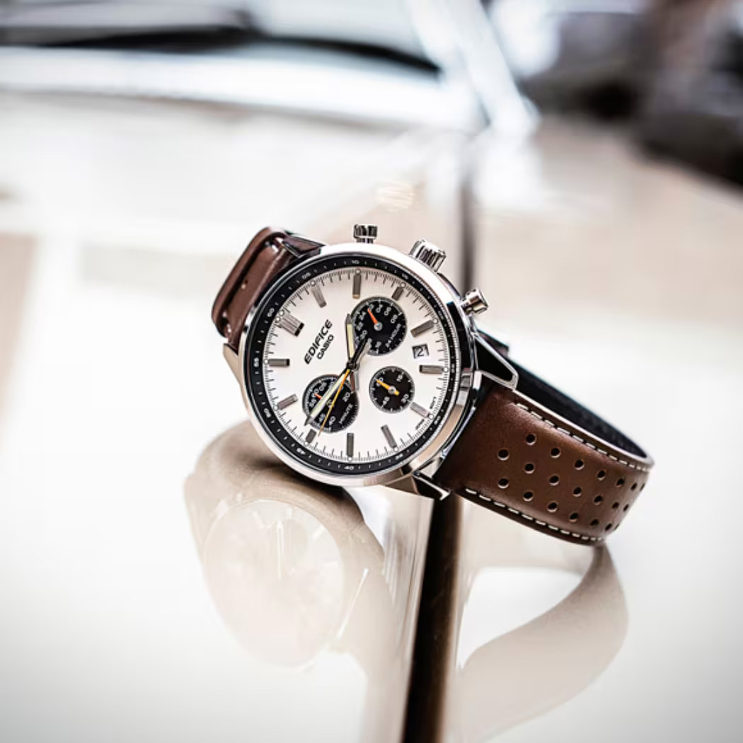 Casio EFR-575L-7A Casio EFR-575L-7A