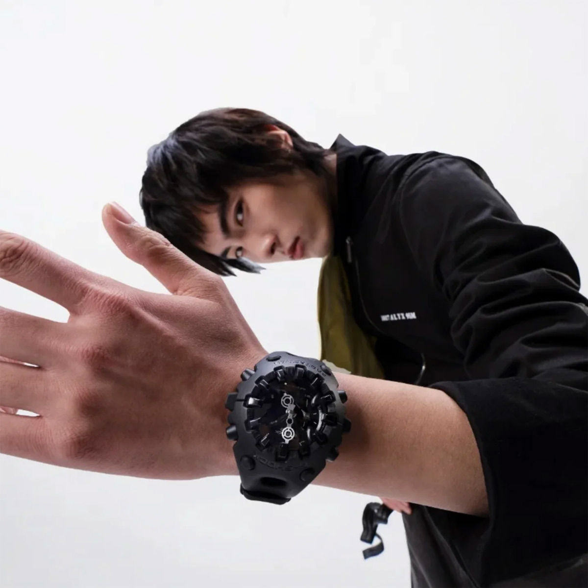 Casio GA-V01-1A Casio GA-V01-1A