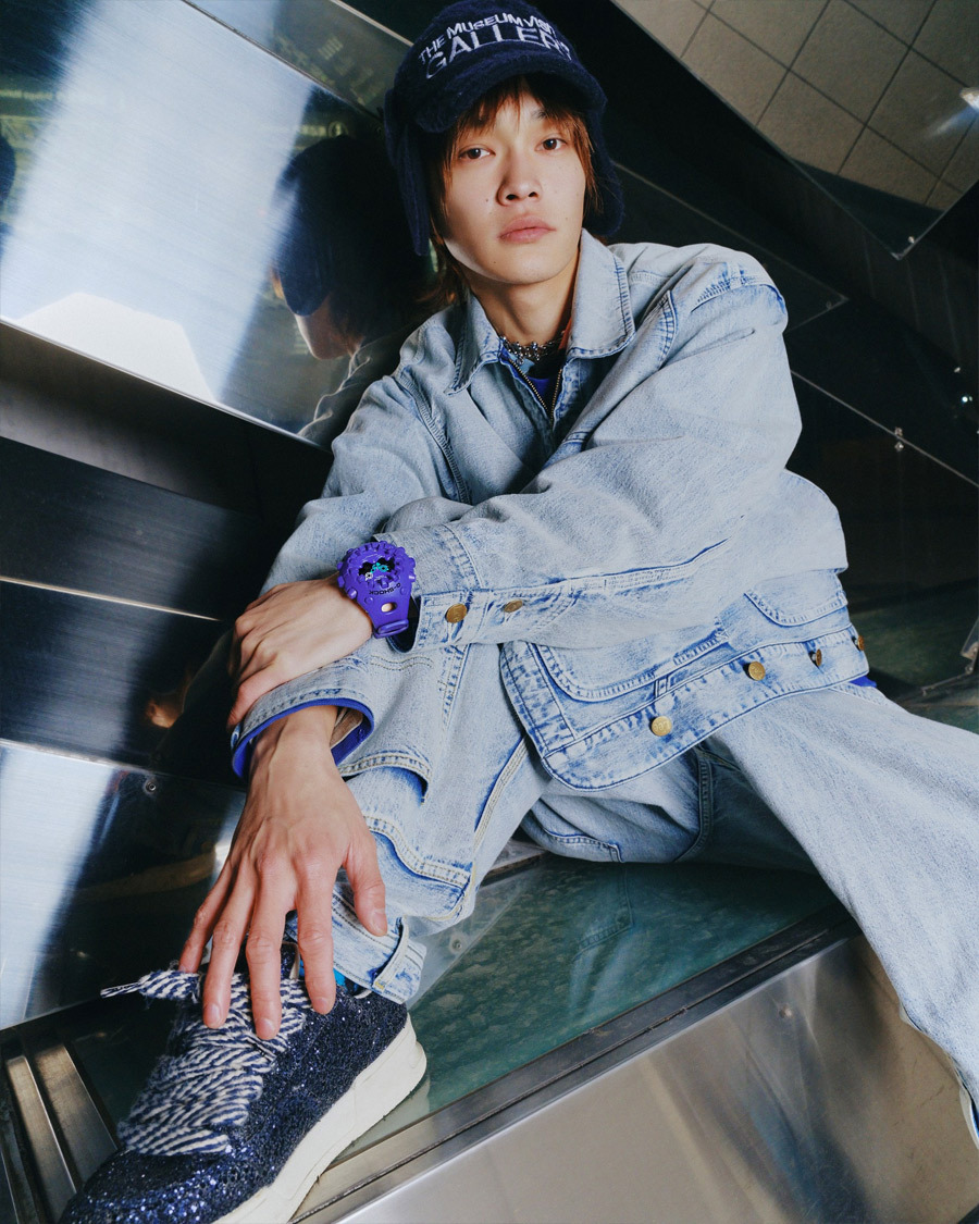 Casio GA-V01-2A Casio GA-V01-2A
