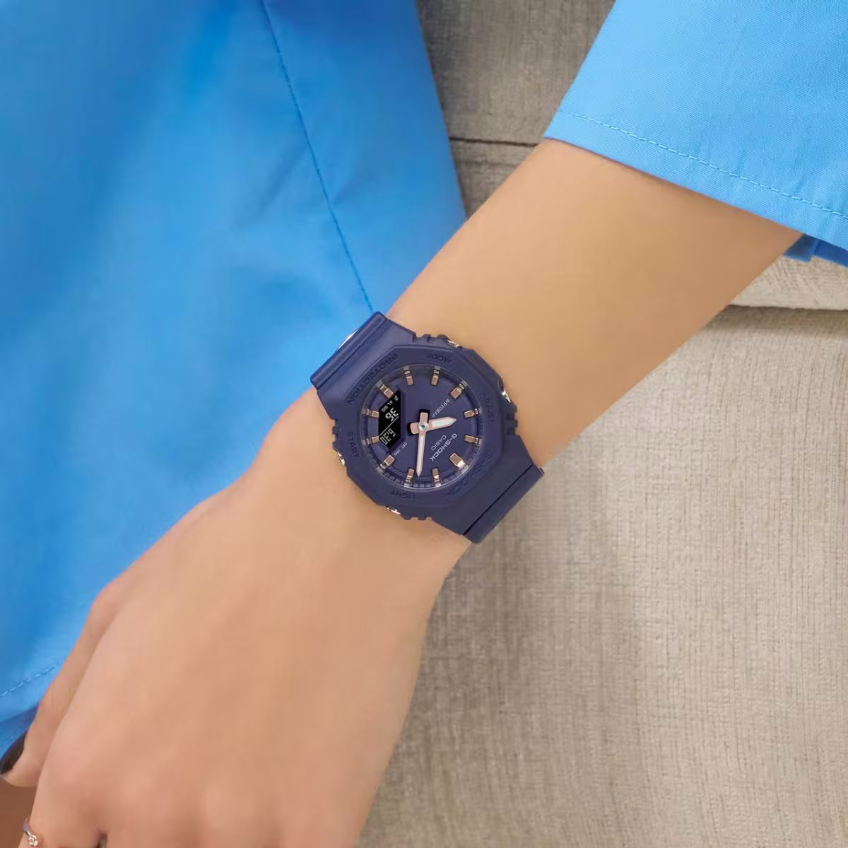 Casio GMA-P2100M-2A Casio GMA-P2100M-2A