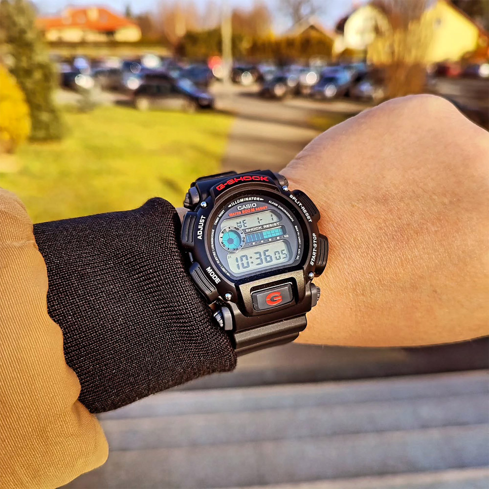 Casio DW-9052-1V Casio DW-9052-1V