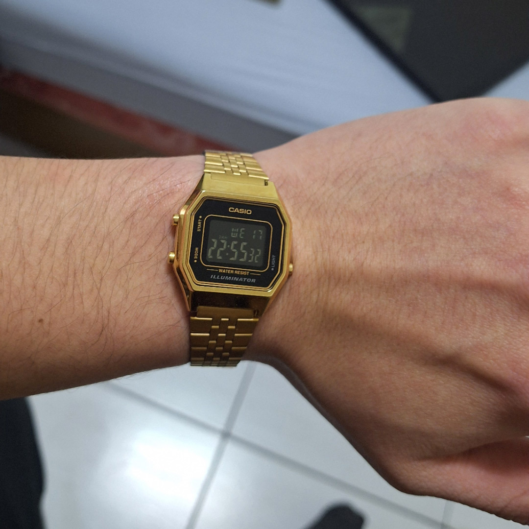 Casio LA680WGA-1B Casio LA680WGA-1B