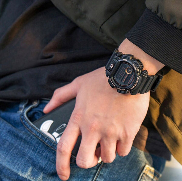 Casio DW-9052GBX-1A4 Casio DW-9052GBX-1A4