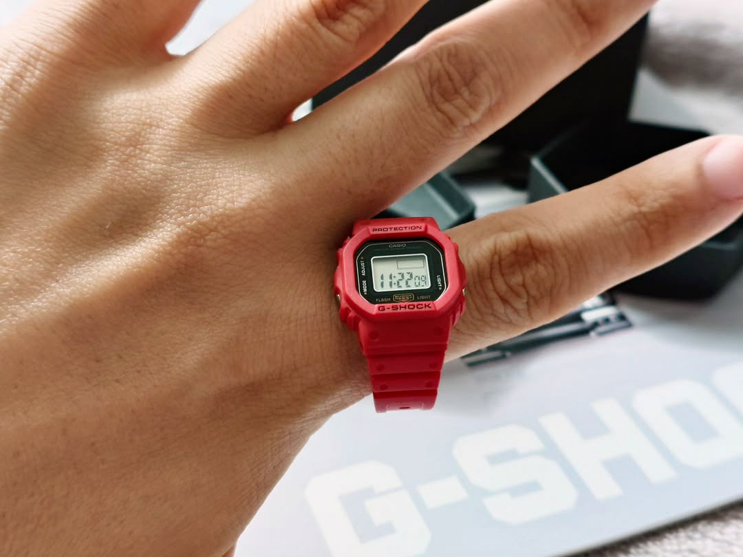 Casio DWN-5600-4E Casio DWN-5600-4E