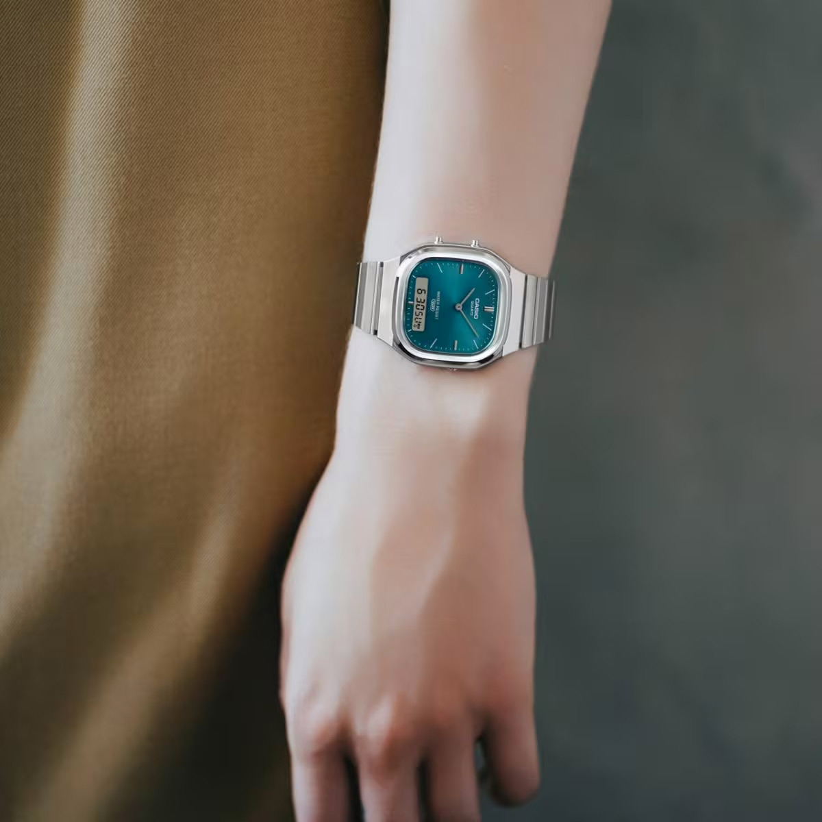 Casio AQ-240E-3A Casio AQ-240E-3A