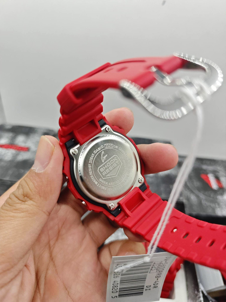 Casio DW-5600RRB-4E Casio DW-5600RRB-4E