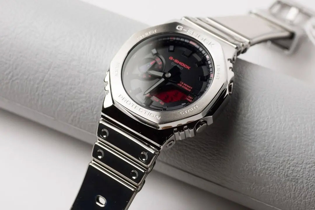 Casio GM-2100YRA-8A Casio GM-2100YRA-8A
