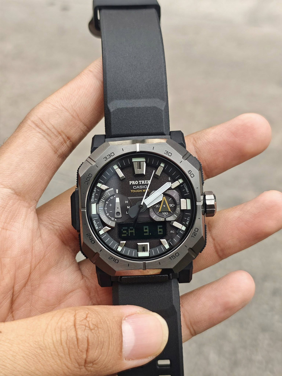 Casio PRW-B1000-1E Casio PRW-B1000-1E