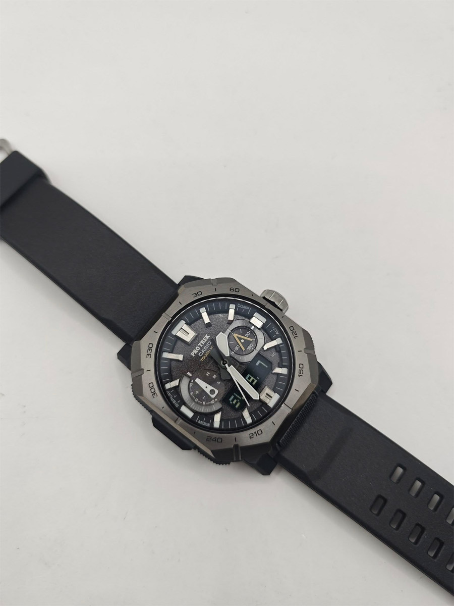 Casio PRW-B1000-1E Casio PRW-B1000-1E