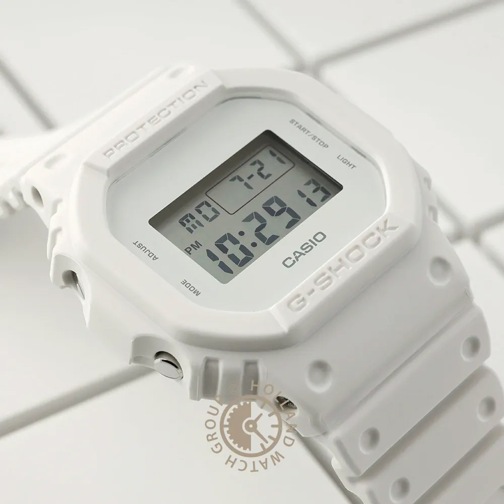 Casio DW-5600WW-7E Casio DW-5600WW-7E