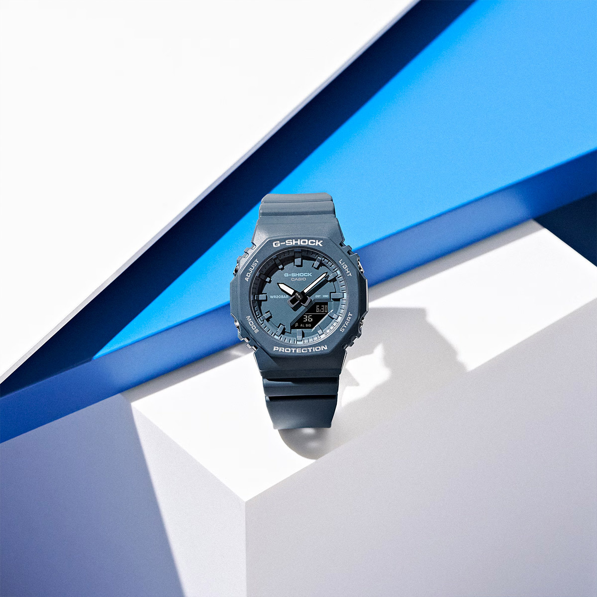 Casio GMA-P2100BA-2A Casio GMA-P2100BA-2A