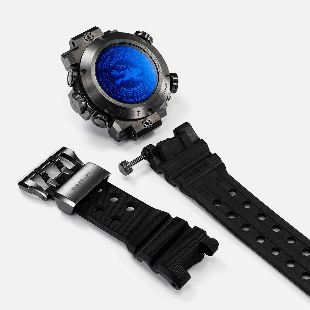 Casio MRG-BF1000R-1A Casio MRG-BF1000R-1A