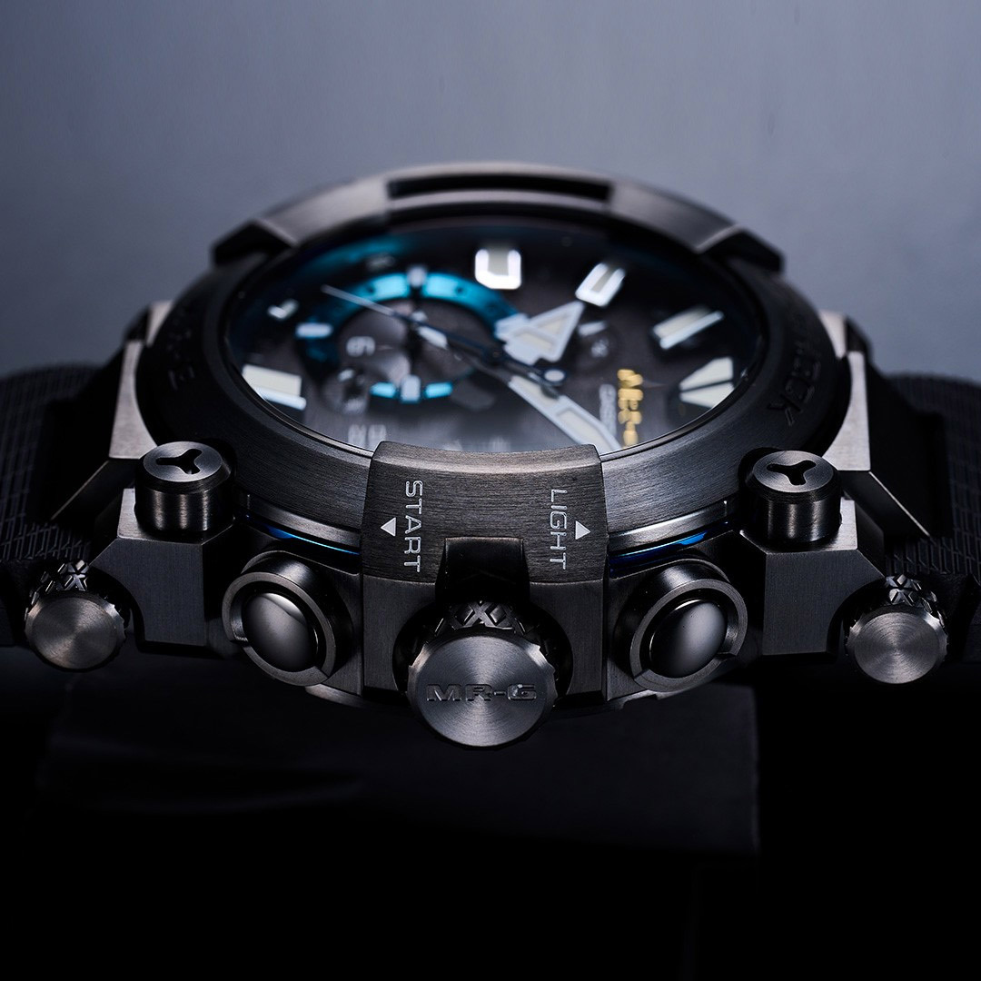 Casio MRG-BF1000R-1A Casio MRG-BF1000R-1A