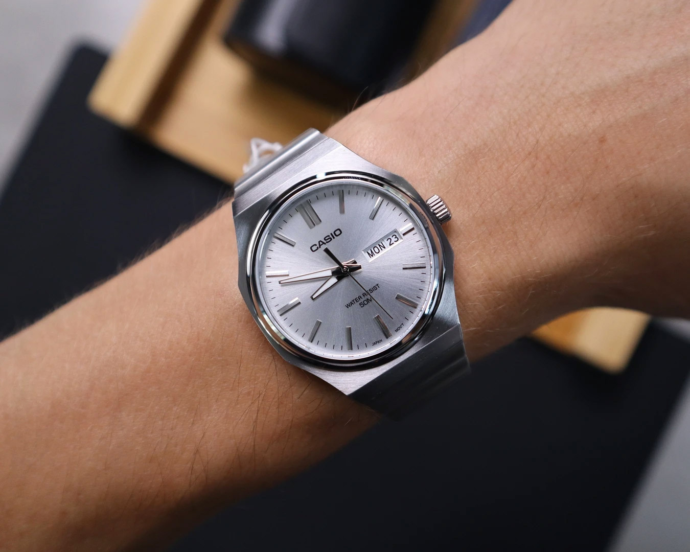Casio MTP-E735D-7A Casio MTP-E735D-7A