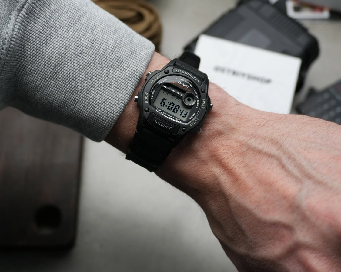 Casio W-220H-1A Casio W-220H-1A