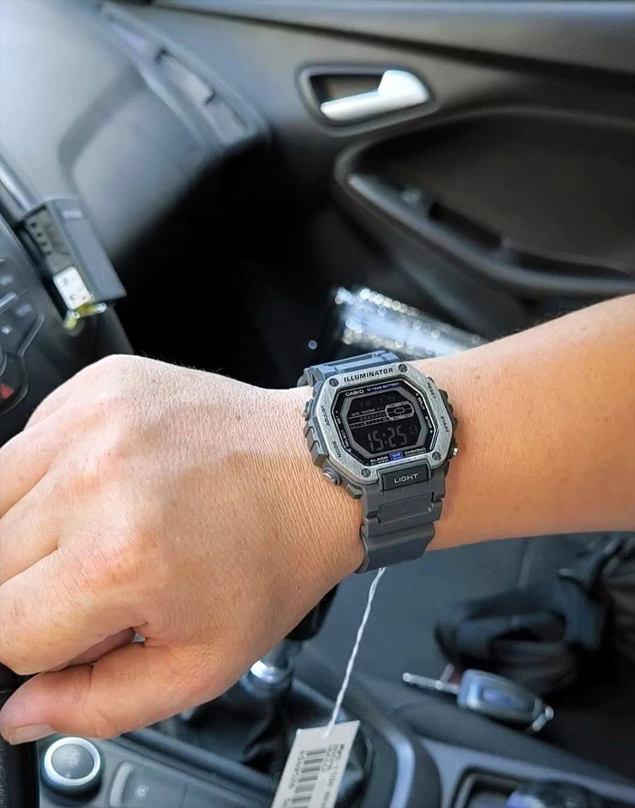 Casio MWD-110H-8B Casio MWD-110H-8B