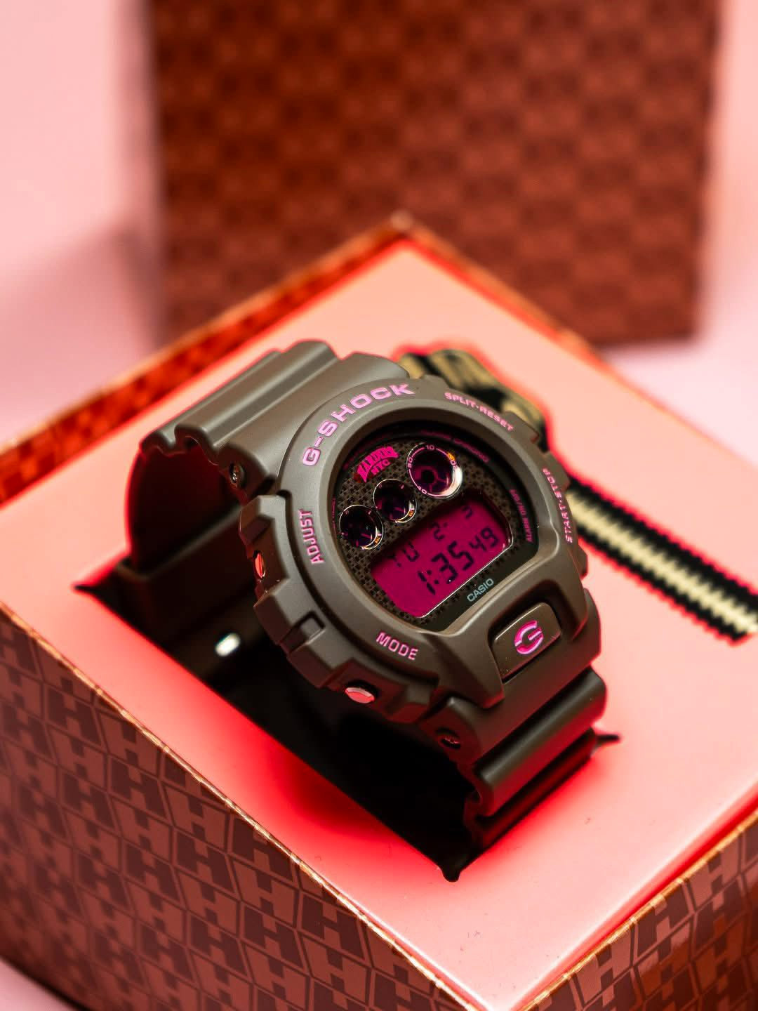 Casio DW-6900HH-5E Casio DW-6900HH-5E