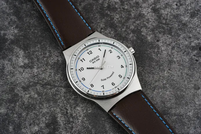 Casio MTP-RS105L-7B Casio MTP-RS105L-7B
