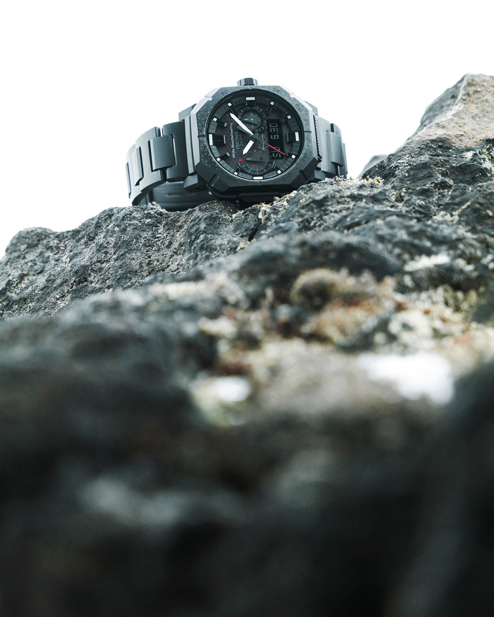 Casio PRW-B1000WM-1E Casio PRW-B1000WM-1E
