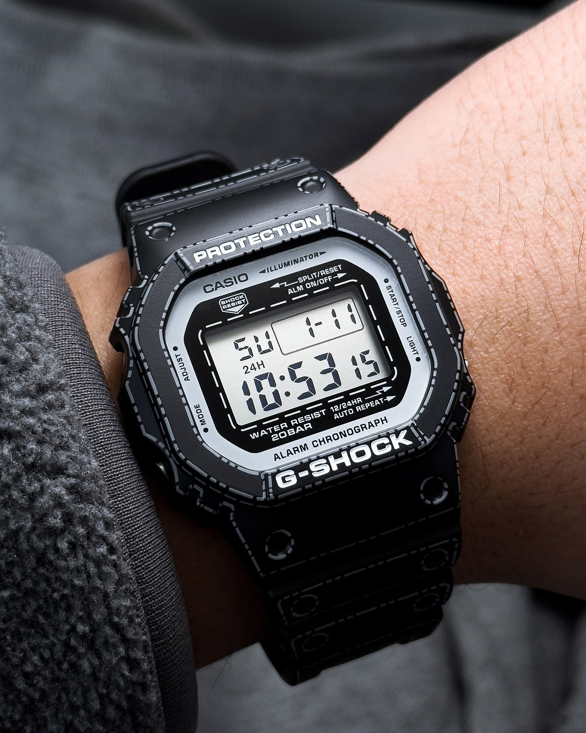 Casio DW-5600RGM-1E Casio DW-5600RGM-1E