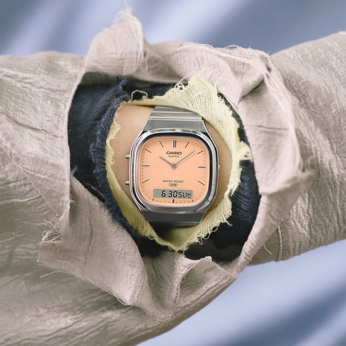 Casio AQ-240E-4A Casio AQ-240E-4A