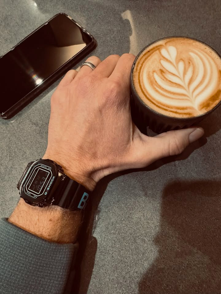 Casio GM-5600BWD-1E Casio GM-5600BWD-1E
