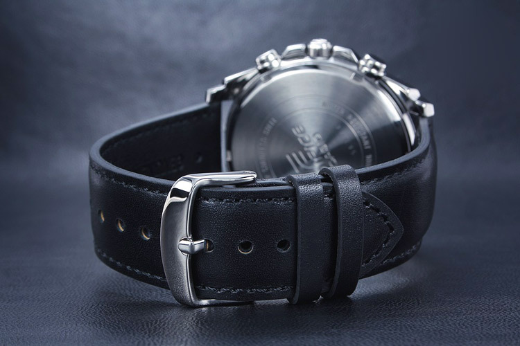 Casio EFR-550L-1A Casio EFR-550L-1A