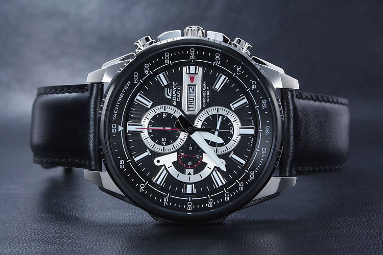 Casio EFR-549L-1A Casio EFR-549L-1A