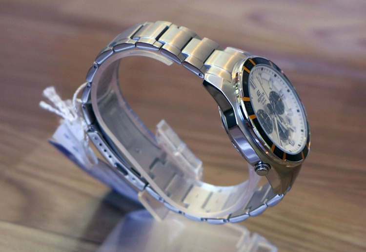 Casio EFR-534D-7A Casio EFR-534D-7A