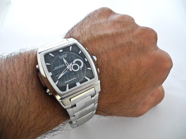 Casio EFA-120D-1A Casio EFA-120D-1A