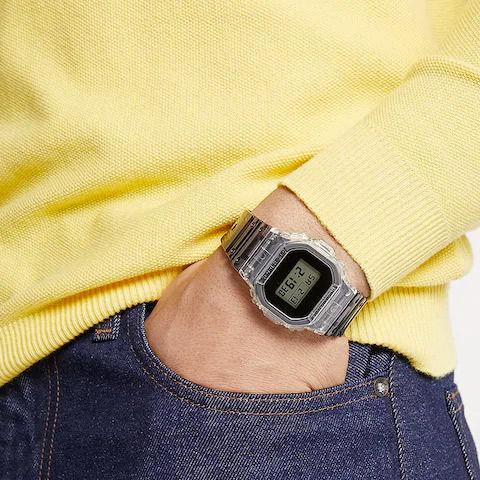 Casio DW-5600SK-1ER Casio DW-5600SK-1ER