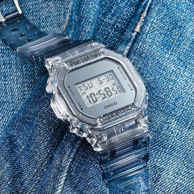 Casio DW-5600SK-1ER Casio DW-5600SK-1ER