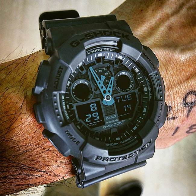 Casio GA-100C-8AER Casio GA-100C-8AER