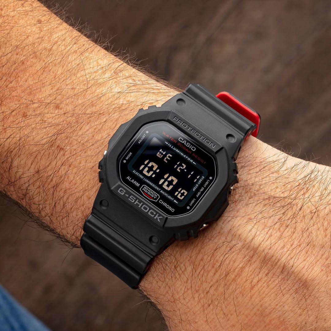 Casio DW-5600HR-1ER Casio DW-5600HR-1ER