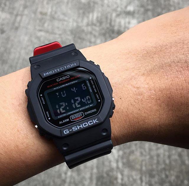 Casio DW-5600HR-1ER Casio DW-5600HR-1ER
