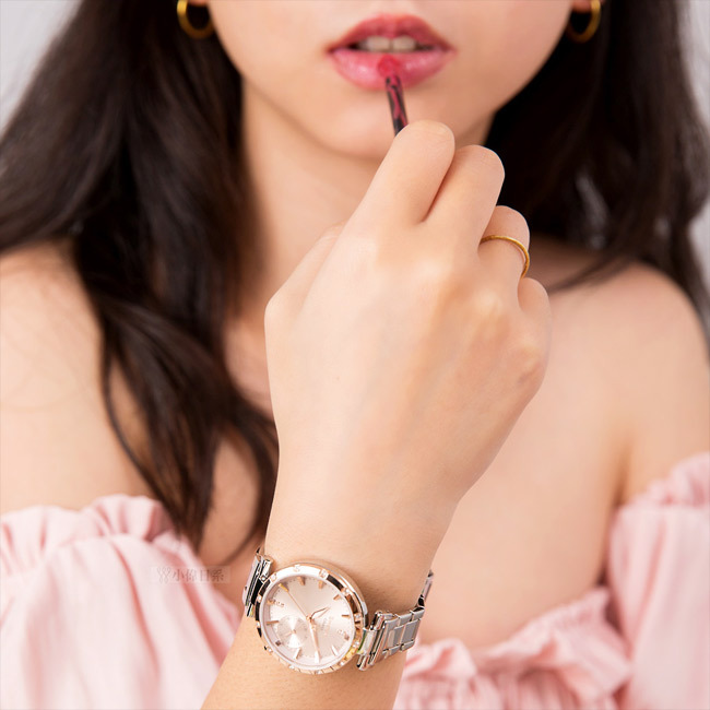 Casio SHE-4051SG-4A Casio SHE-4051SG-4A
